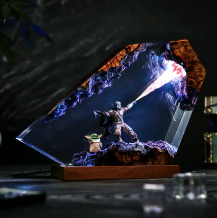 SaberGlow- Mandalorian Resin Lamp